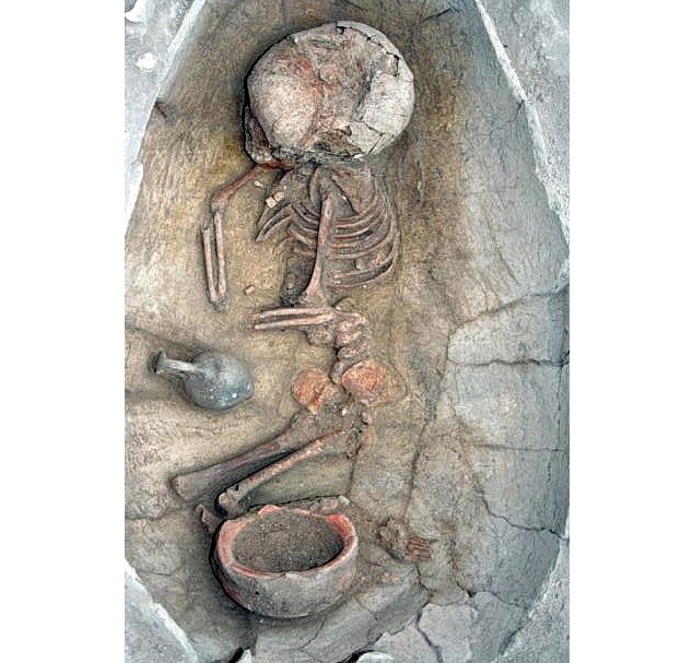 MB2-קבורת-תינוק-בכד-גדול-צידון